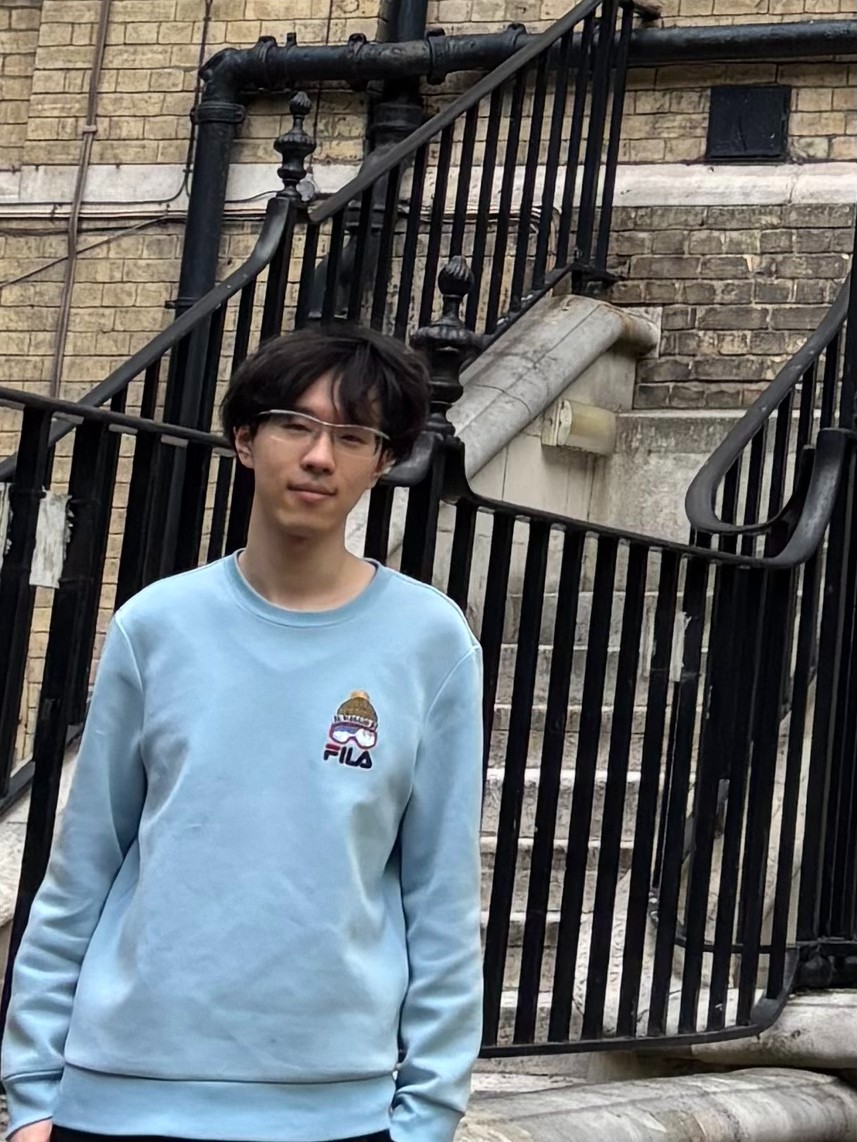 闻一铭.jpg